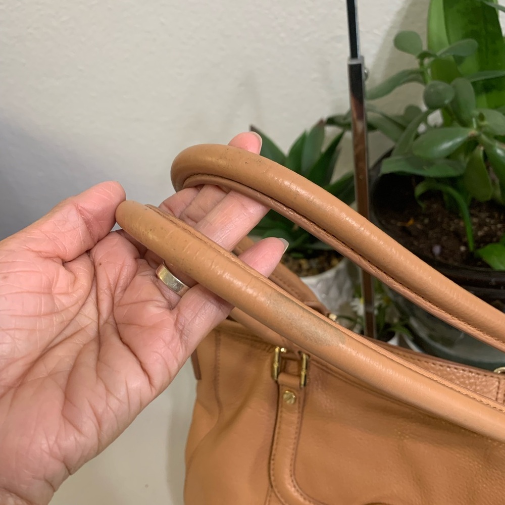 ๐๐ Tory Burch Camel Leather Shoulder Bag - Picture 10 of 14